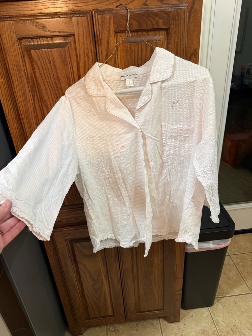 Miss Elaine White Embroidered Button-Down Top